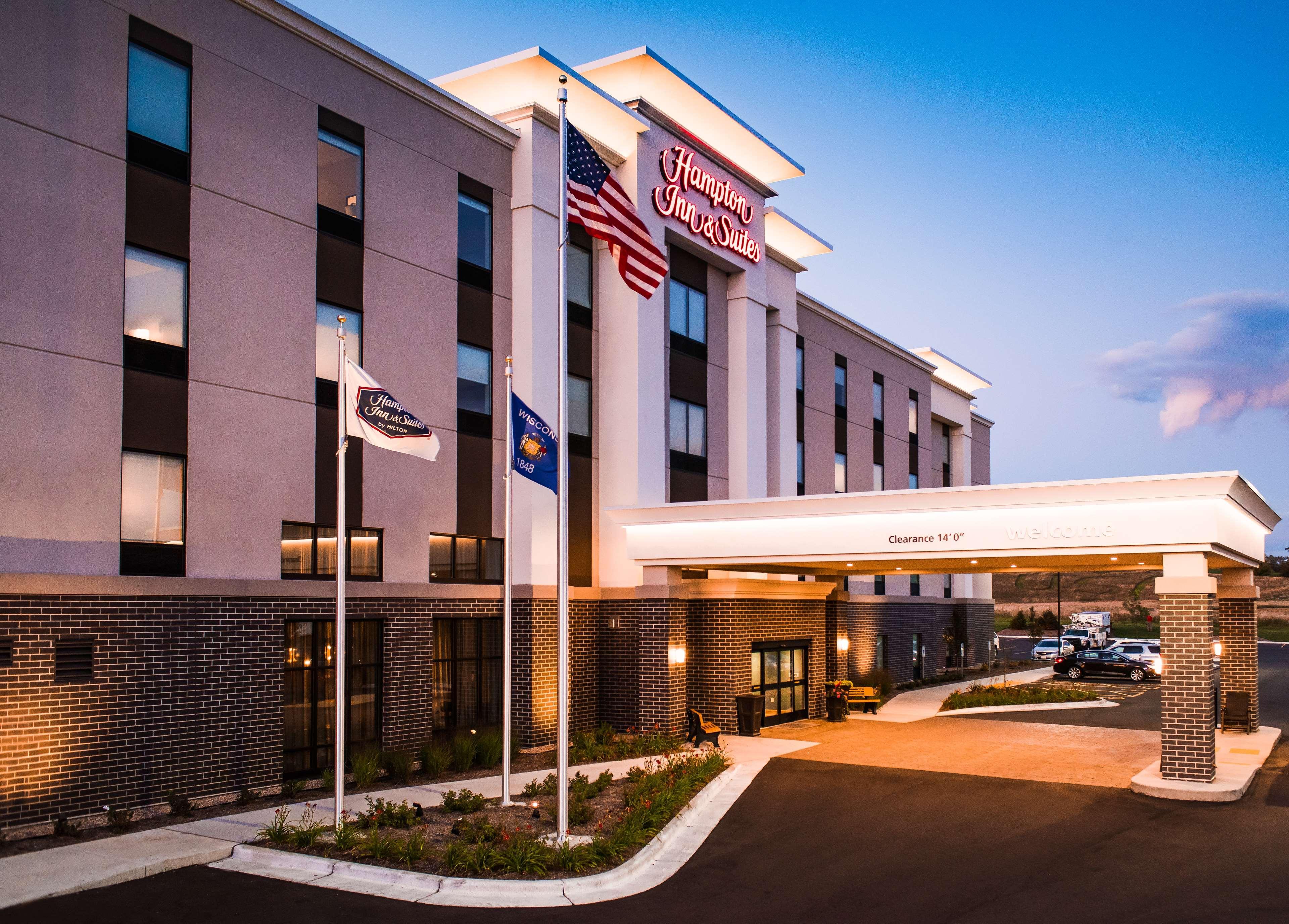 Hampton Inn&Suites at Wisconsin Dells Lake Delton Exterior foto